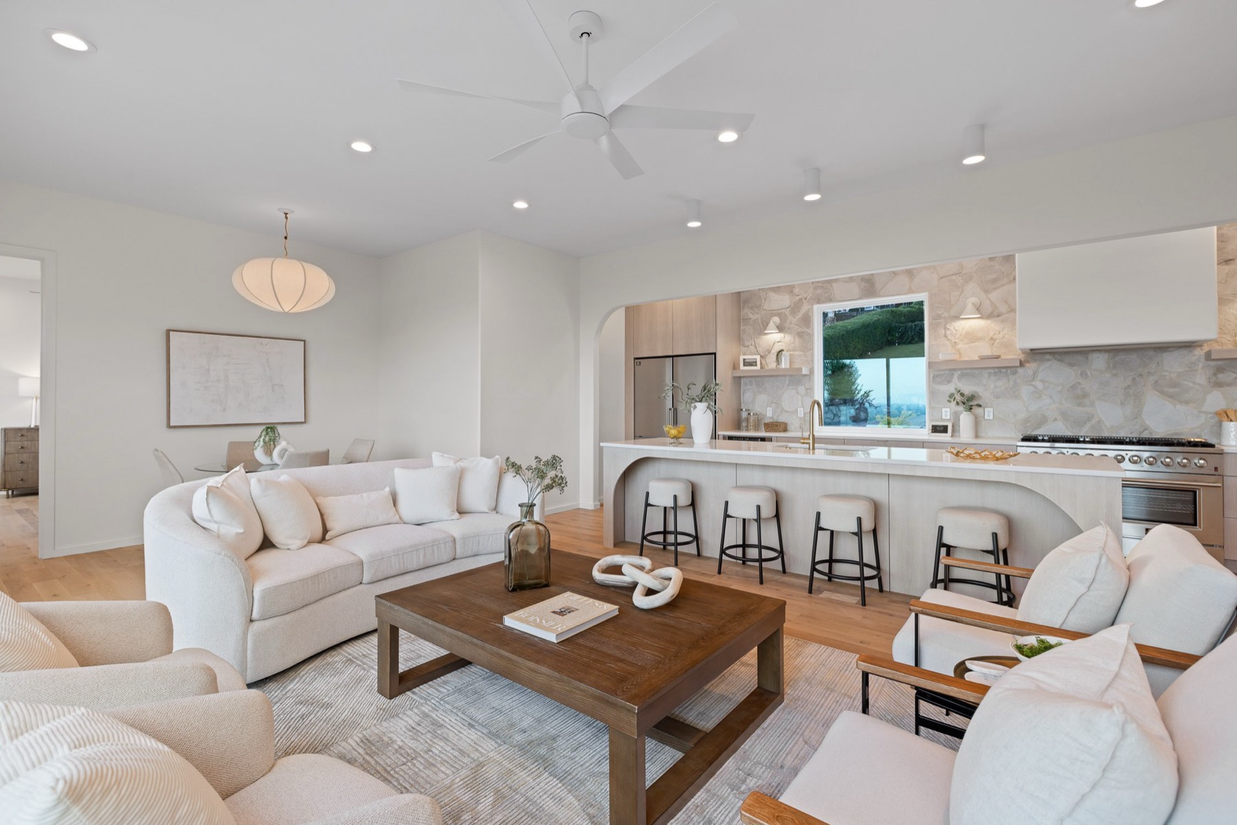Hillside Home — photo 7