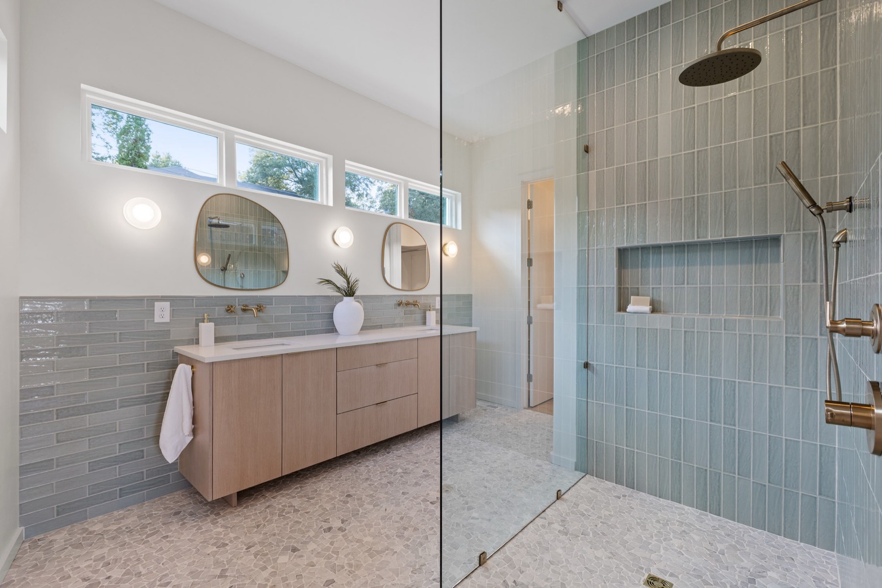 Hillside Home — photo 11
