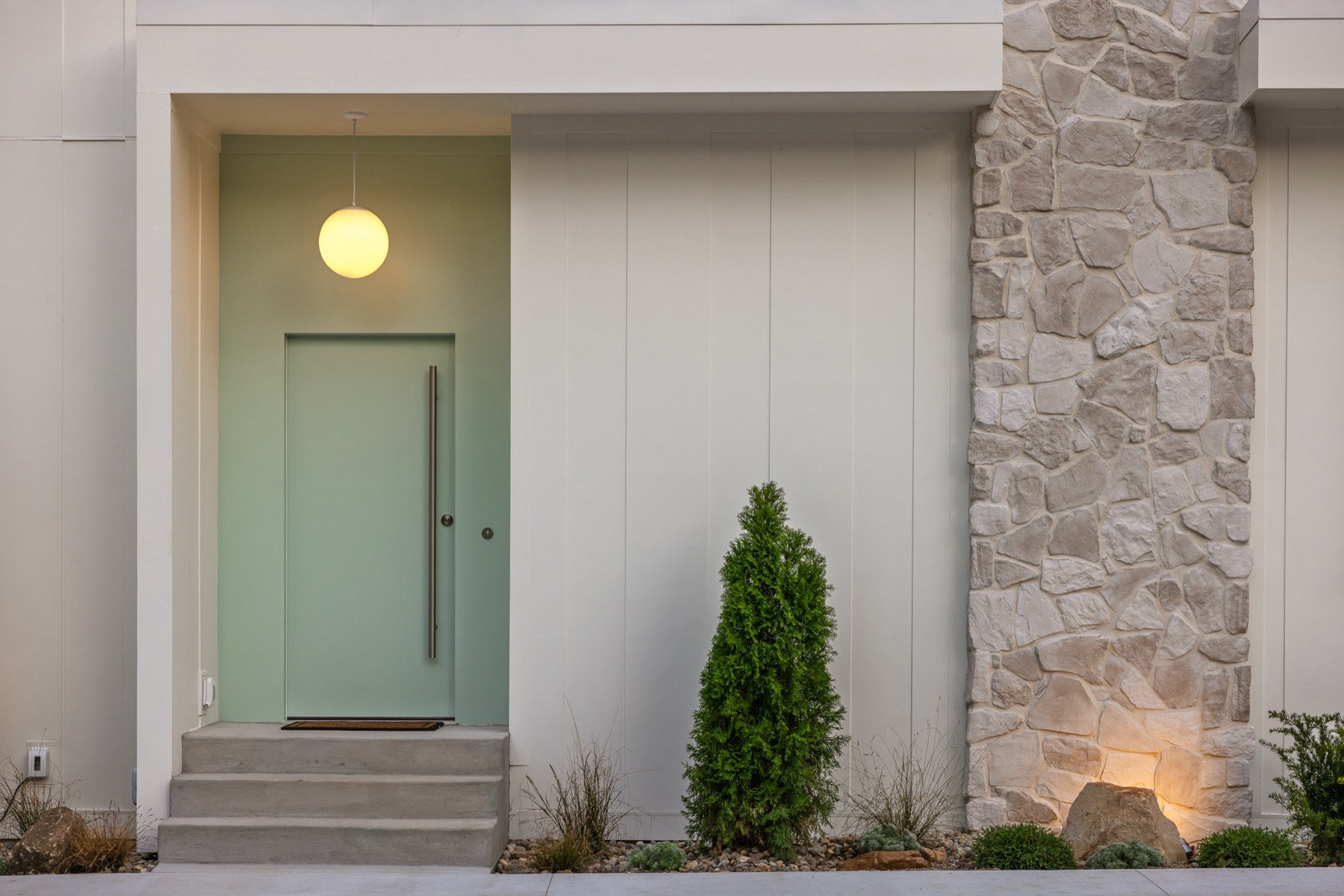 Hillside Home — photo 14