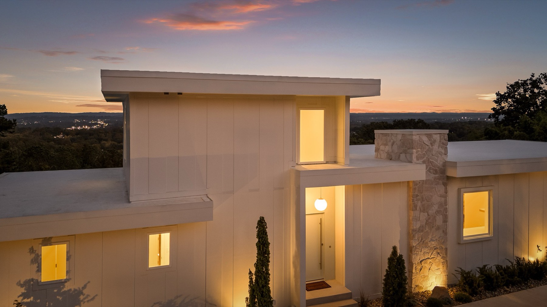Hillside Home — photo 16