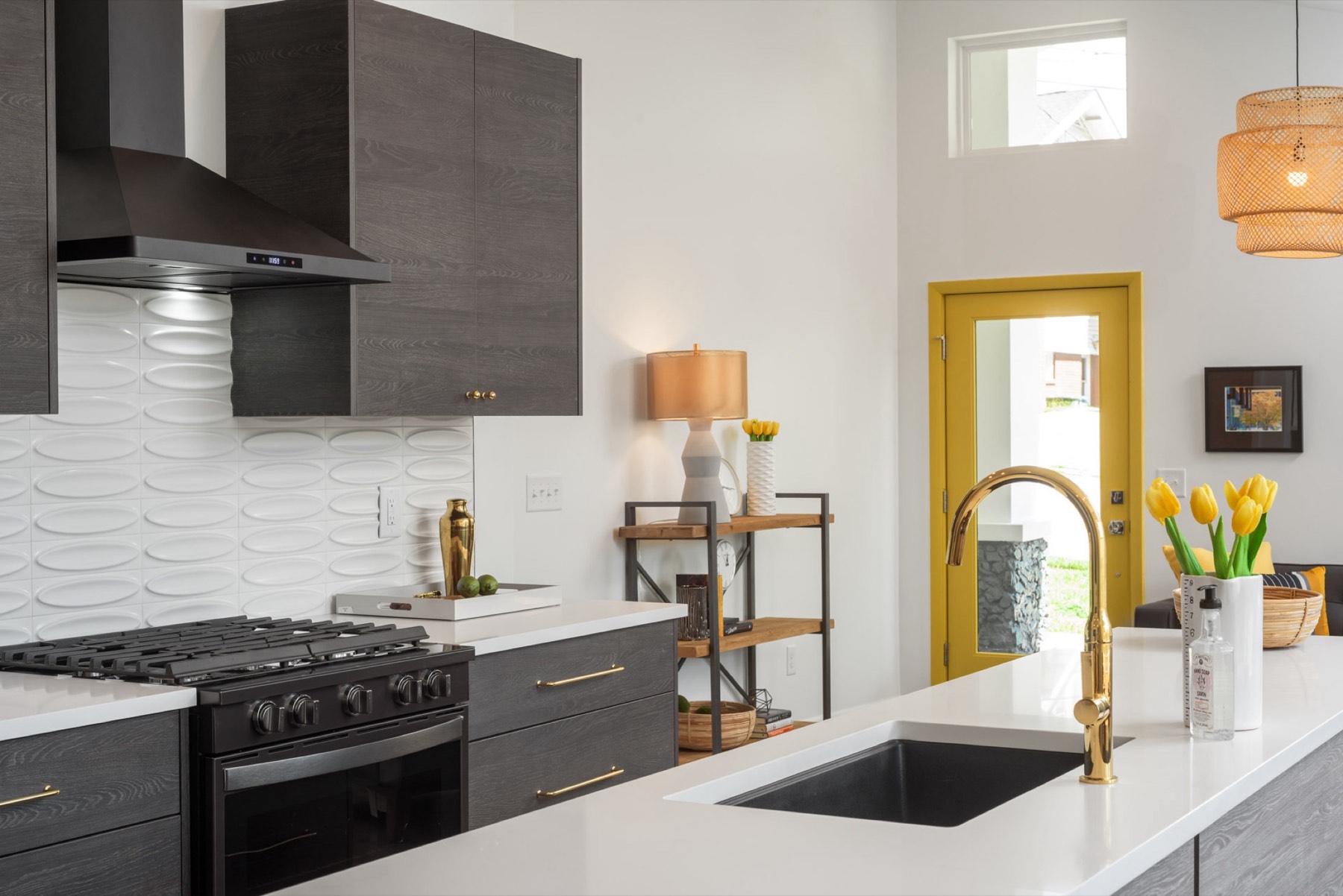 The Modern Bungalow — photo 8
