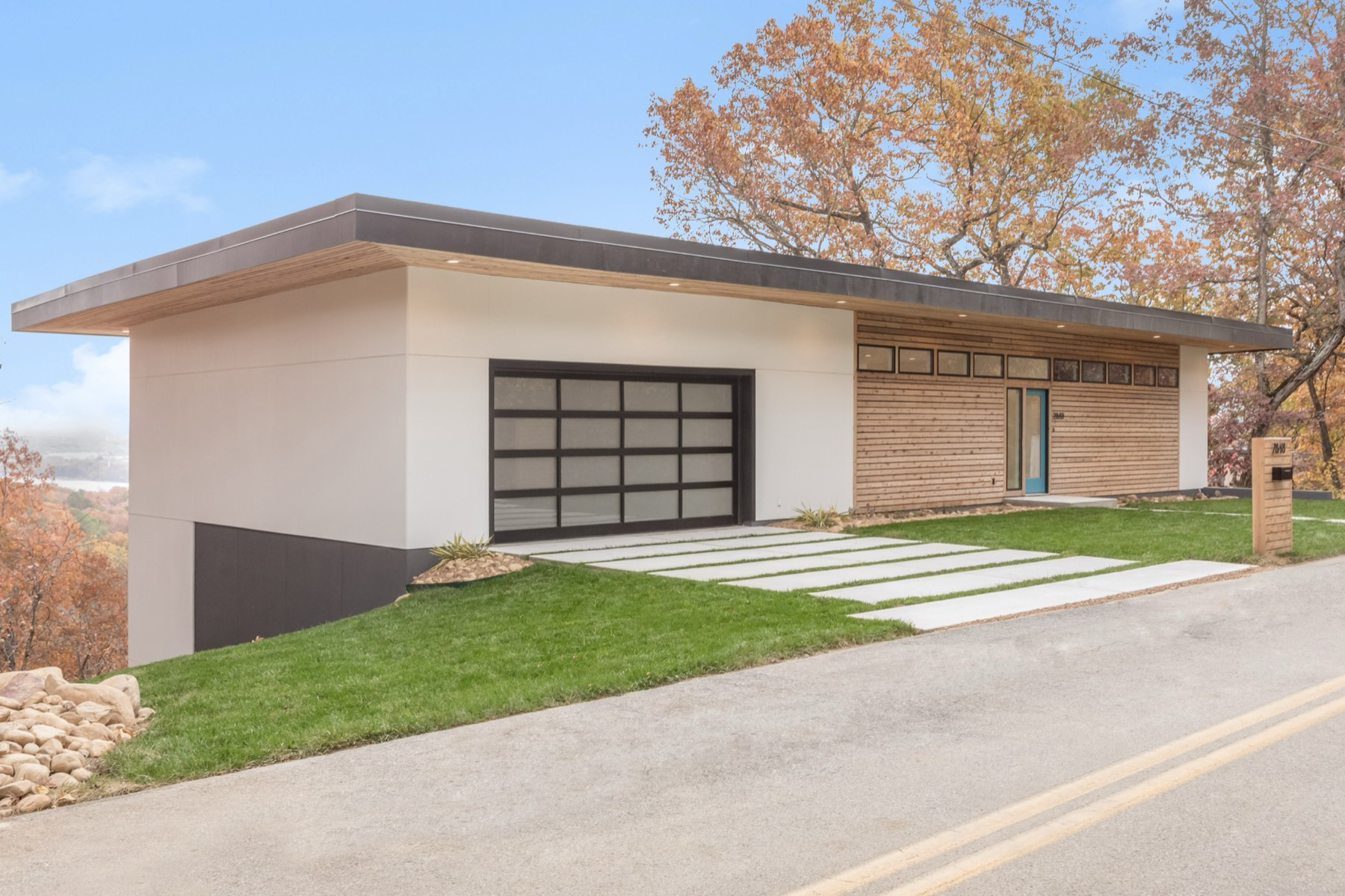 Modern Masterpiece — photo 1
