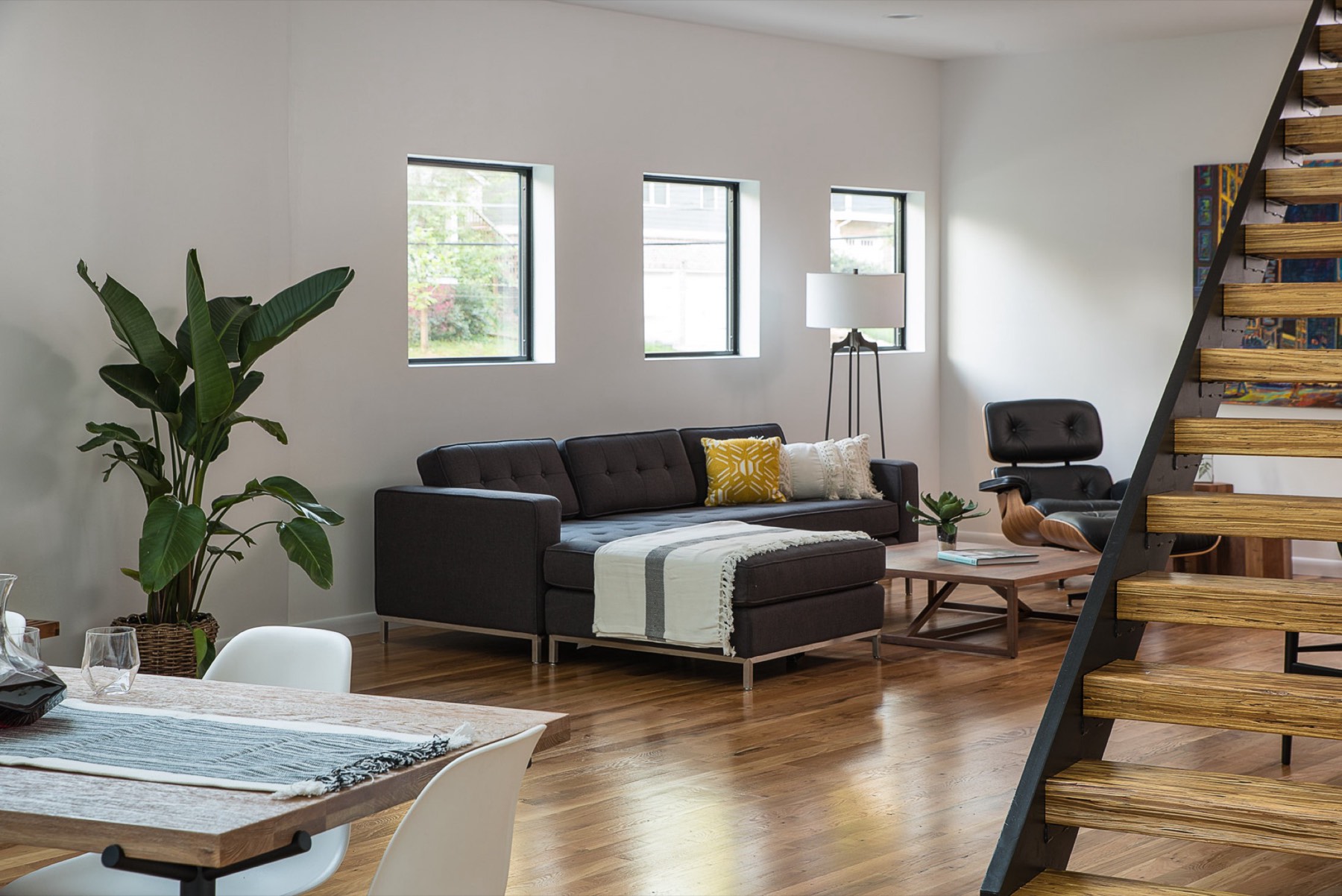 Staggered Modern — photo 2